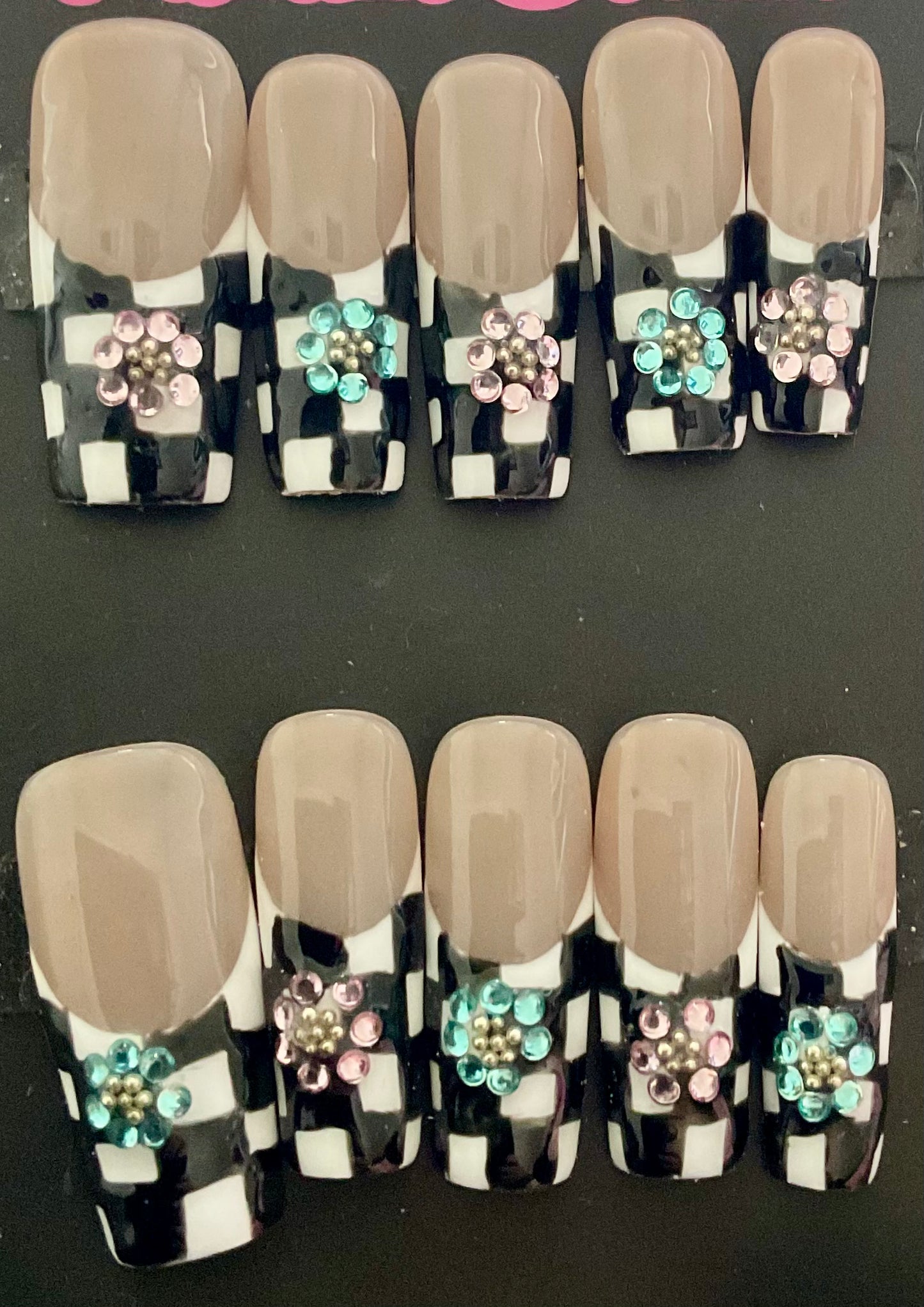 Checkered Floral Gem Press On Nails