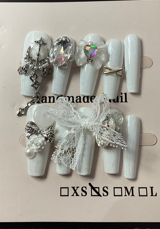 Sparkle & Lace Press On Nails