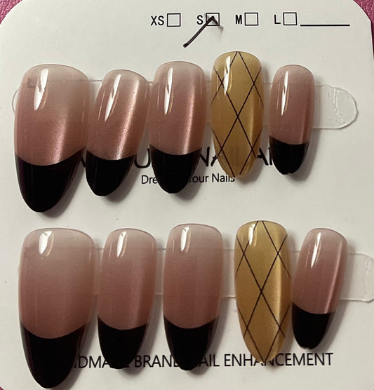 Chic & Gilded Press On Nails