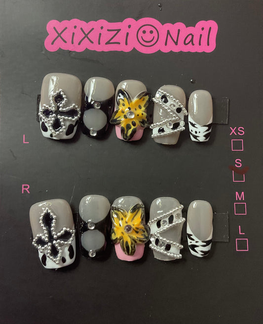 Dark Floral Press On Nails