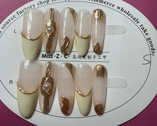 Golden Elegance Press On Nails