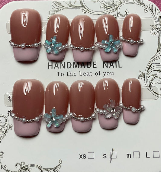 French Kissed Press On Nails