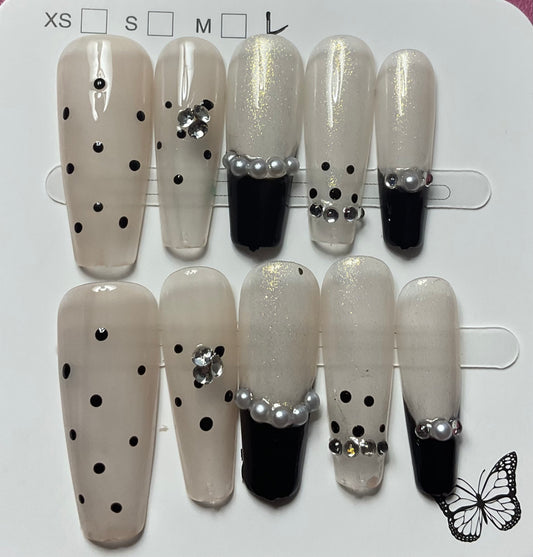 Polk Dot Glam Press On Nails