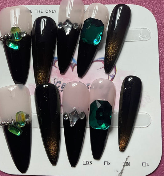 Enchanted Emerald Press On Nails