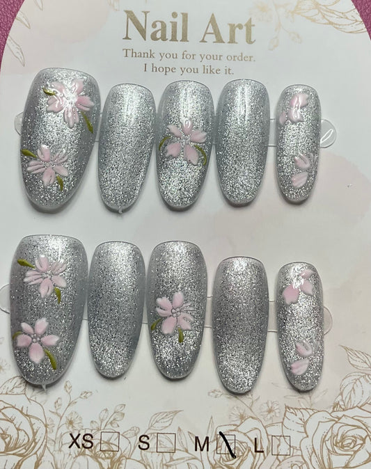 Dewdrop Petal & Sliver Dust Press On Nails