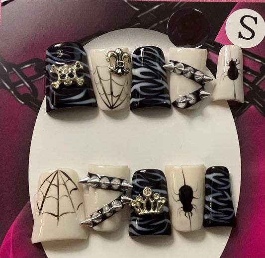 Spider Web Press On Duck Nails