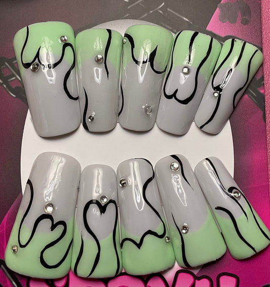 Minty Swirl Press On Duck Nails