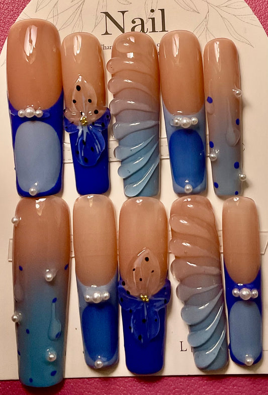 Ocean Aura Frenchies Press On Nails