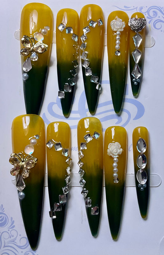 Golden Glamours Press On Nails