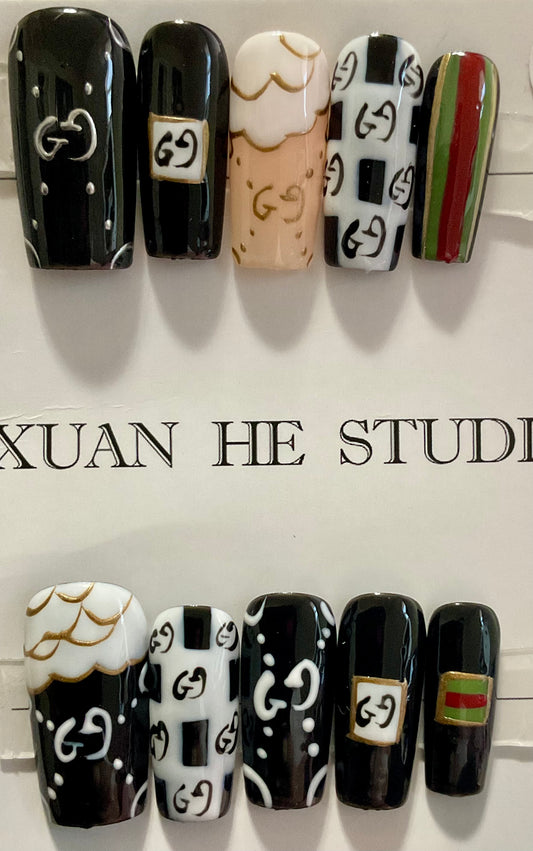 Black & White Gucci Press On Nails